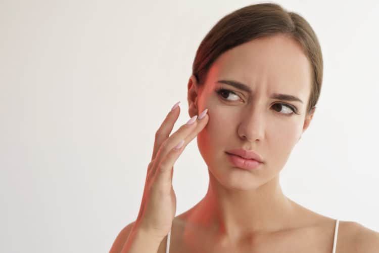 Bôi Kem Chống Nắng Đều Đặn Nhưng Da Vẫn Xỉn Màu — Đây Là Lý Do Thật Sự